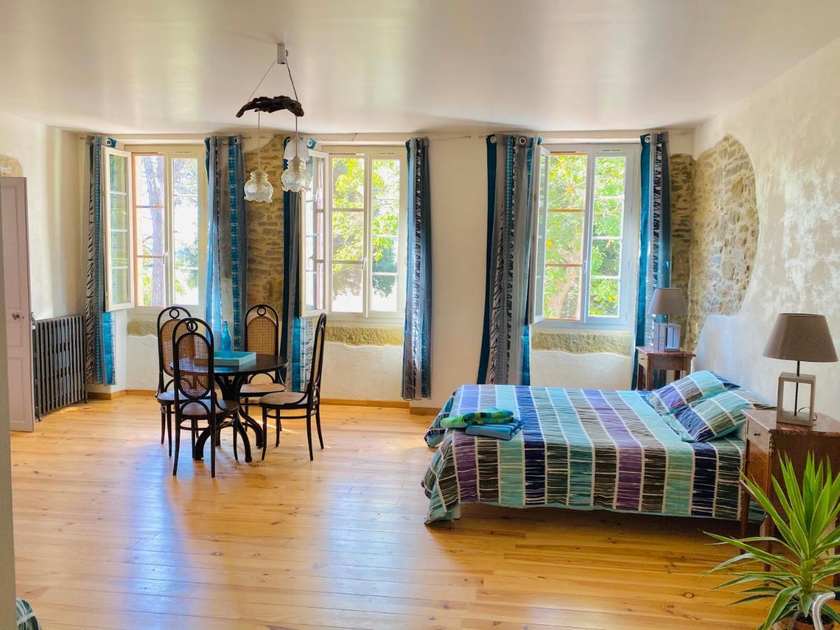 Chambres D'Hotes Domaine Saint-Joly Lasbordes Exterior foto